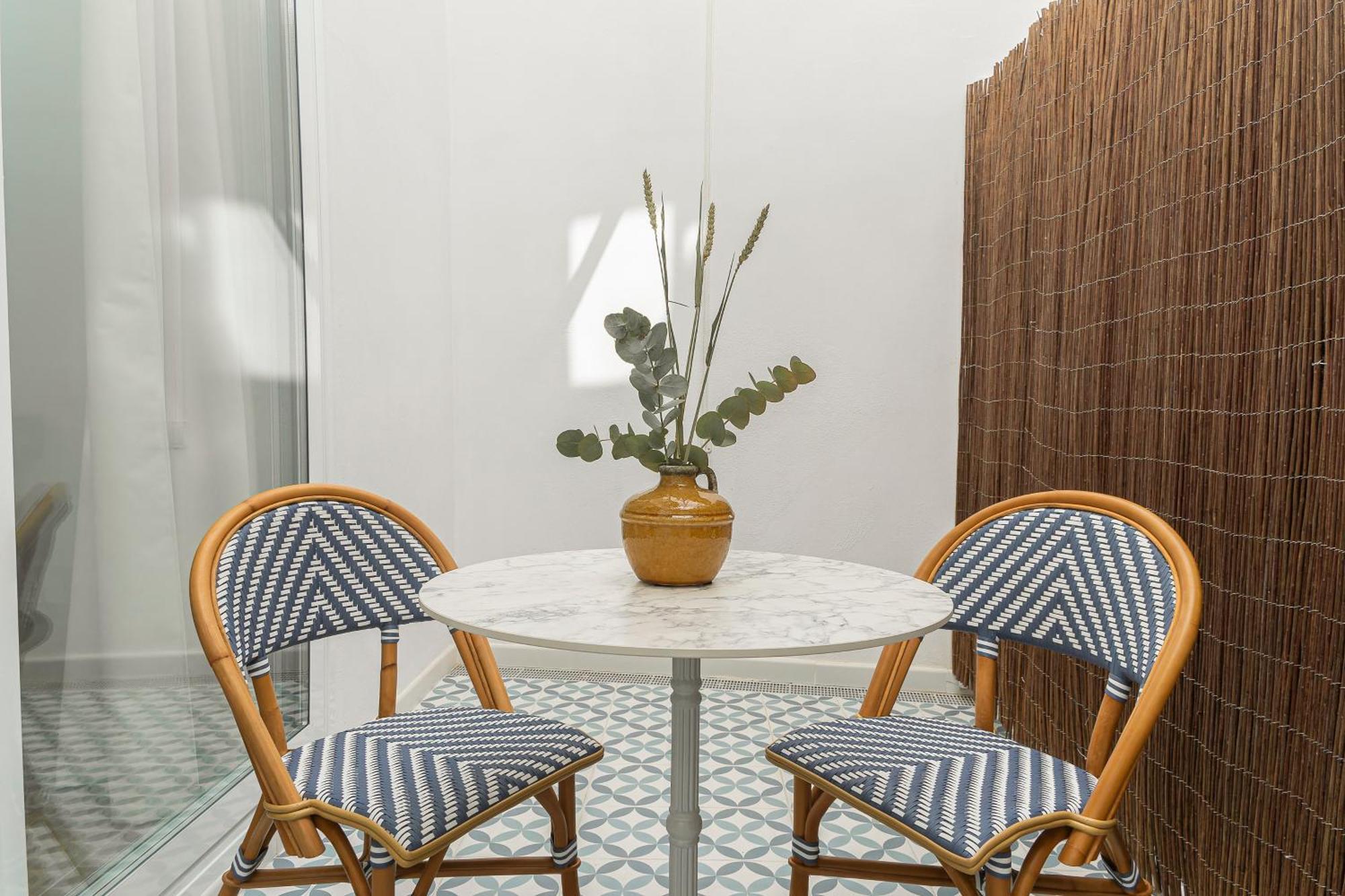 Malvarrosa Beach Stay! Валенсия Екстериор снимка