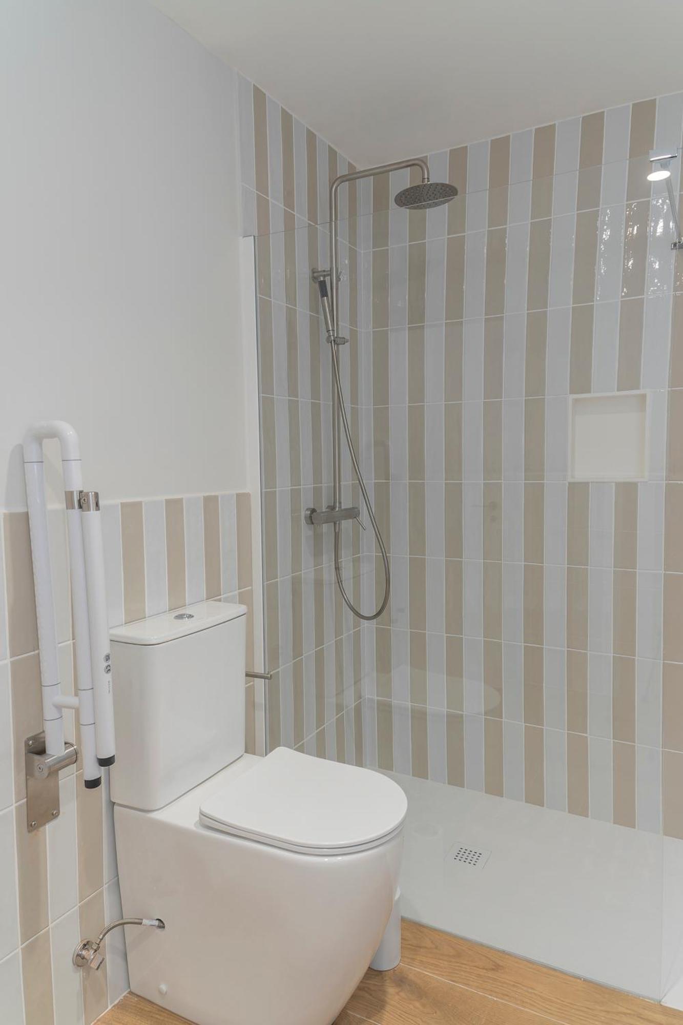 Malvarrosa Beach Stay! Валенсия Екстериор снимка
